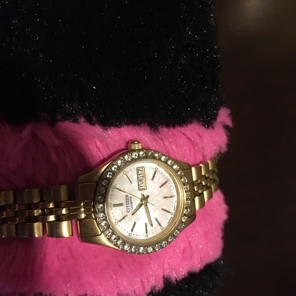Citizens watch with crystals - Picture 2 of 2
